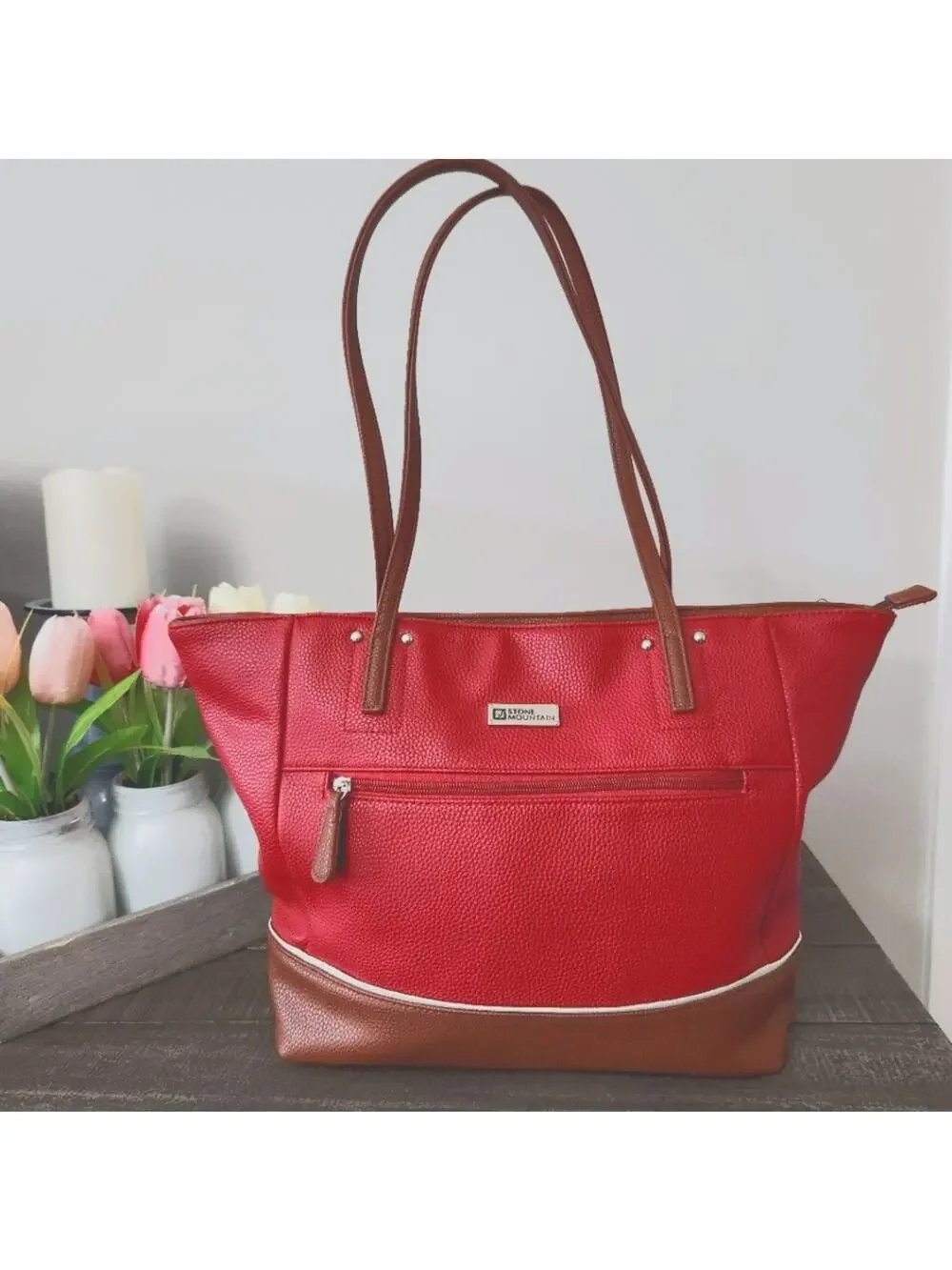 Stone Mountain Leather Tote bag with Zipper Pockets